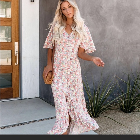 Vici Dresses & Skirts - NWOT Vici Floral Print High Low Maxi